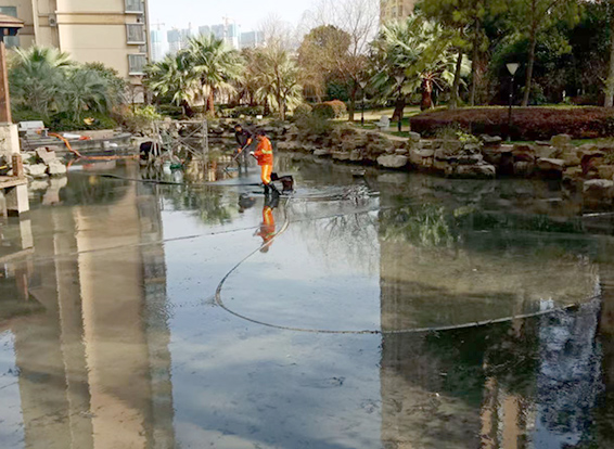 略阳景观池淤泥清理